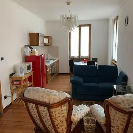 - Appartamento