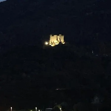 - * Châtillon